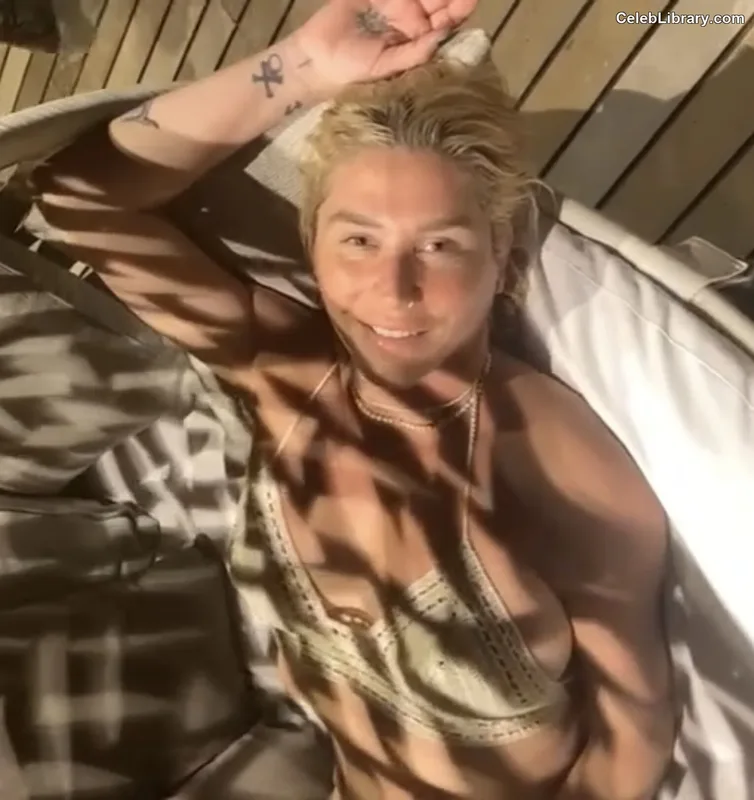 Kesha photo 20 of 577