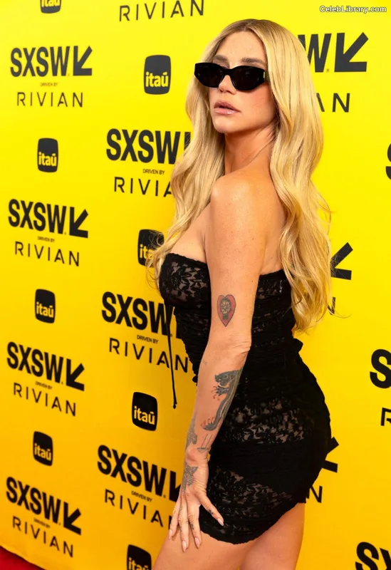 Kesha photo 4 of 577