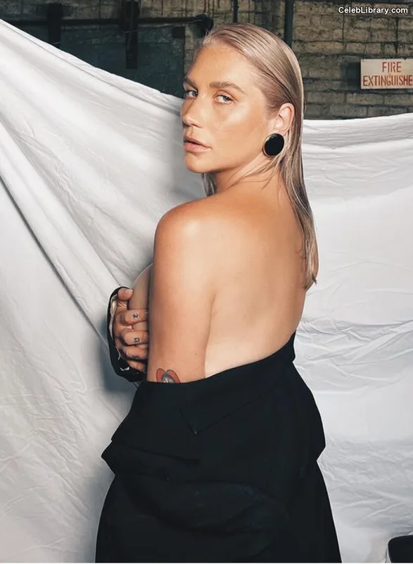 Kesha photo 13 of 577