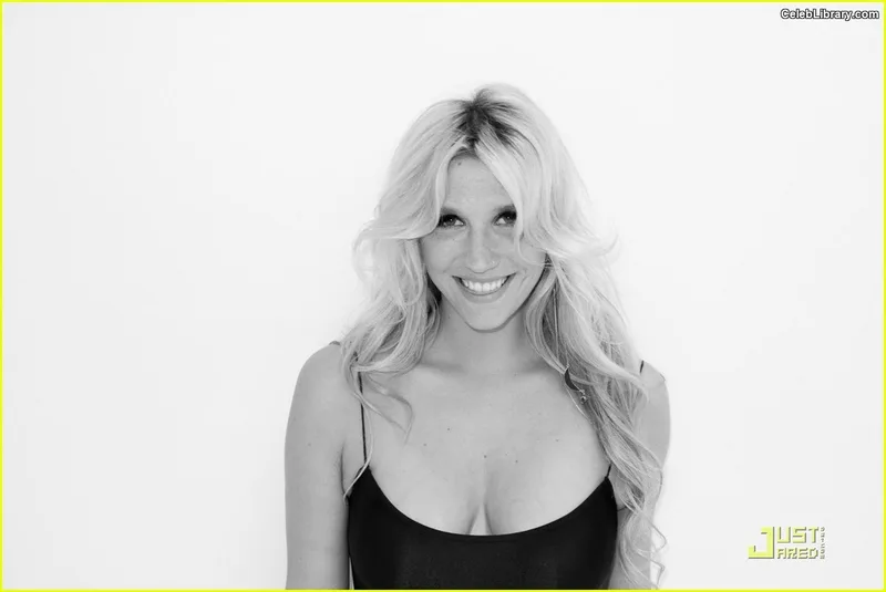 Kesha photo 14 of 577