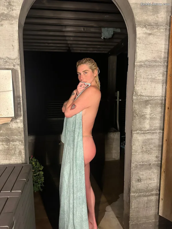 Kesha photo 19 of 577