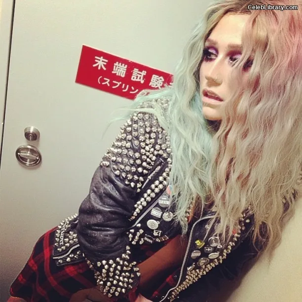 Kesha photo 10 of 577