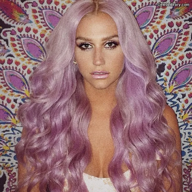 Kesha photo 17 of 577