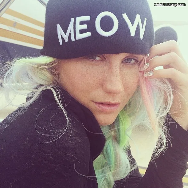 Kesha photo 23 of 577
