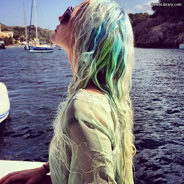 Kesha photo 24 of 577