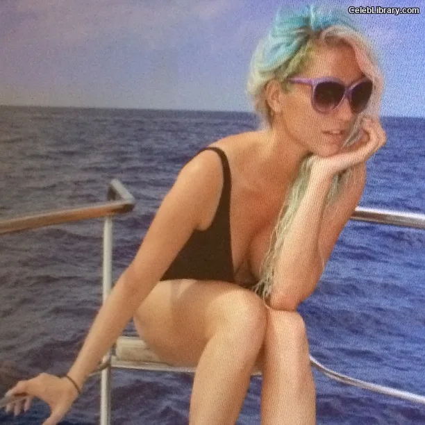 Kesha photo 1 of 577