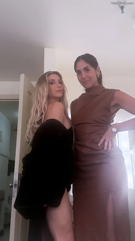 Kesha photo 13 of 577