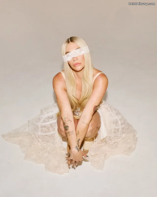 Kesha photo 7 of 577