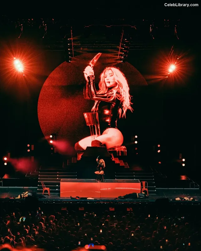 Kesha photo 16 of 577