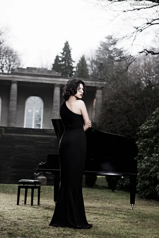 Khatia Buniatishvili photo 12 of 59