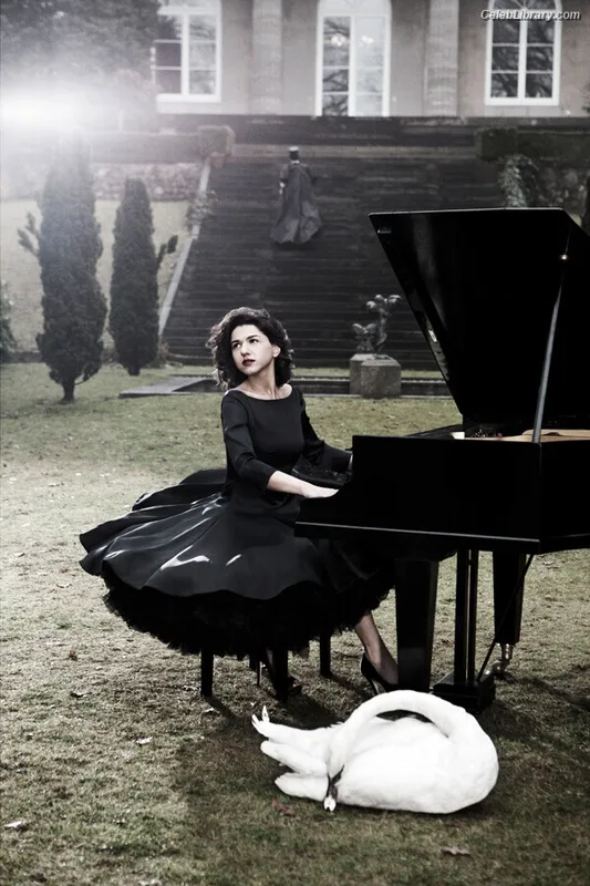 Khatia Buniatishvili photo 14 of 59