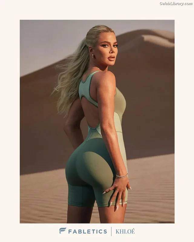Khloe Kardashian photo 9 of 924
