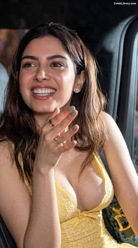 Khushi Kapoor photo 11 of 13