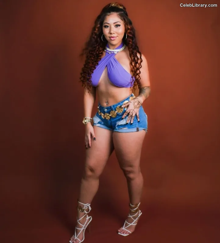 Kiah Dream photo 18 of 197