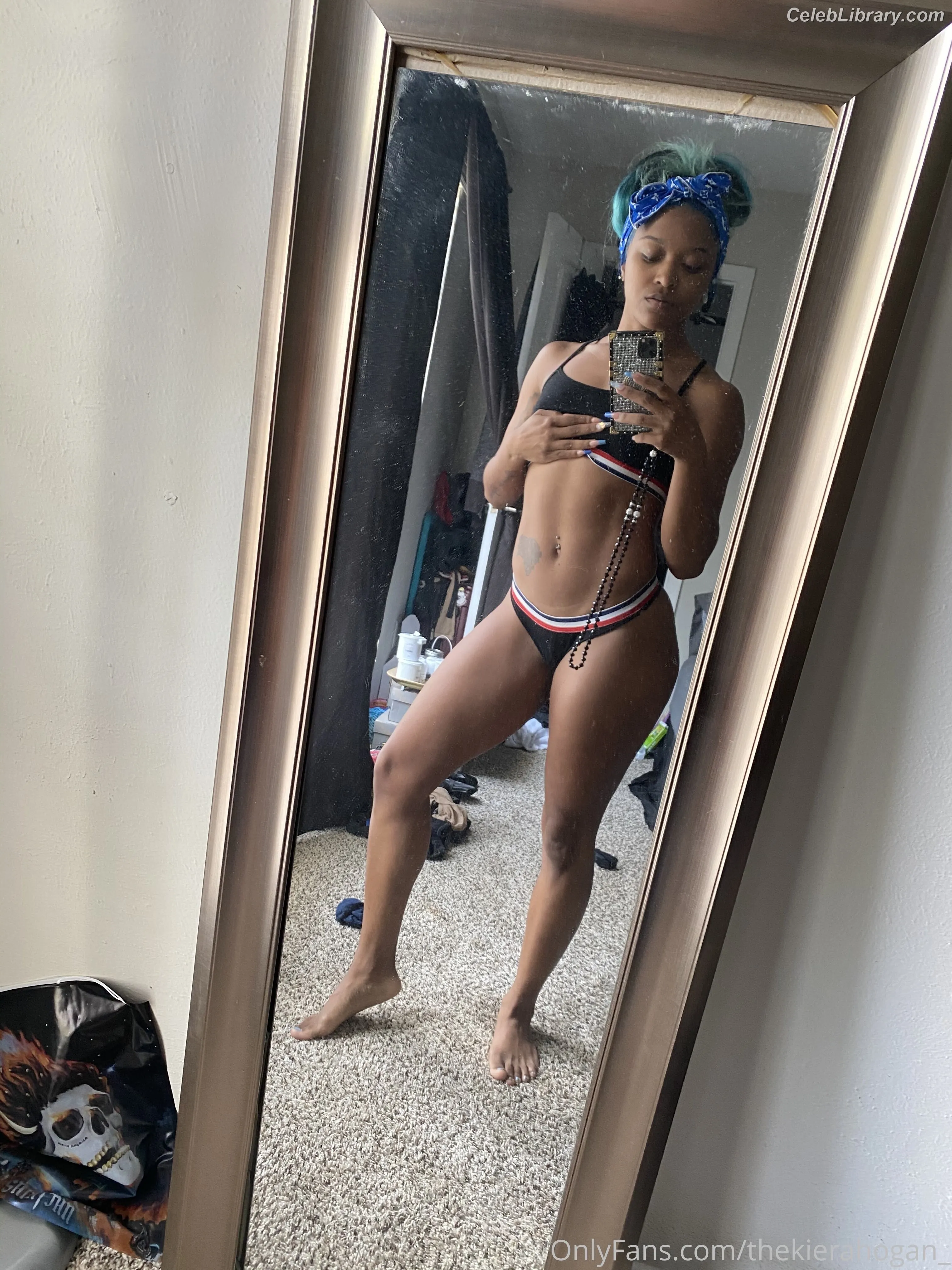 Kiera Hogan photo 23 of 457