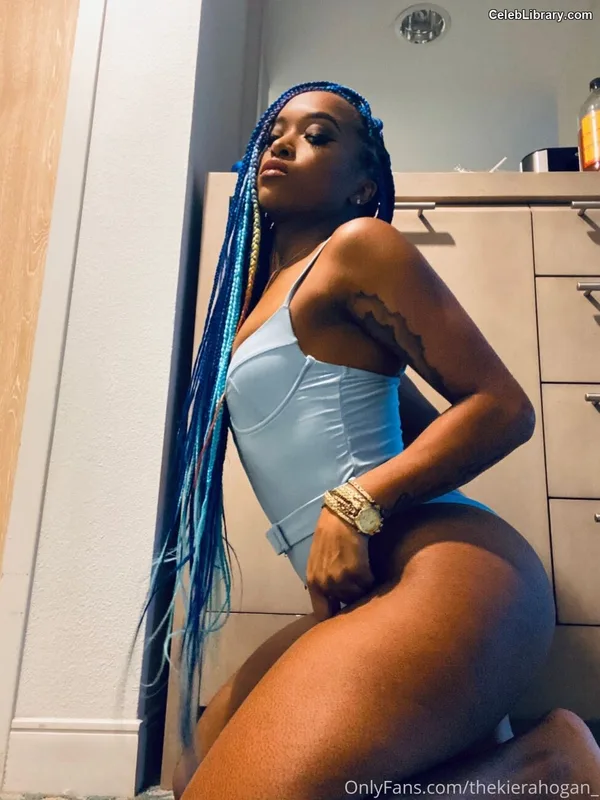 Kiera Hogan photo 6 of 458