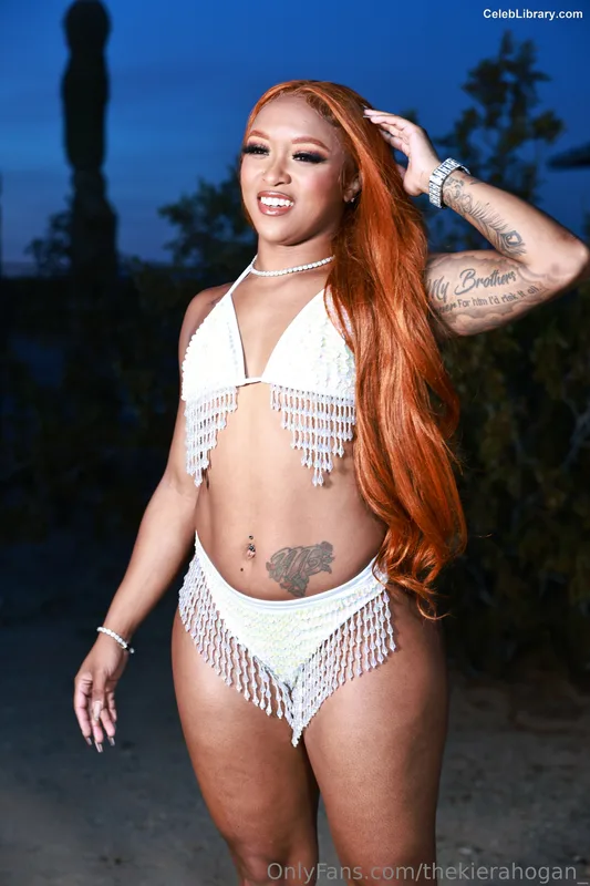 Kiera Hogan photo 19 of 458