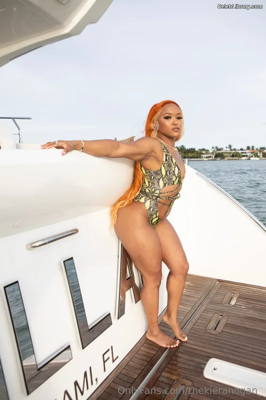 Kiera Hogan photo 16 of 458