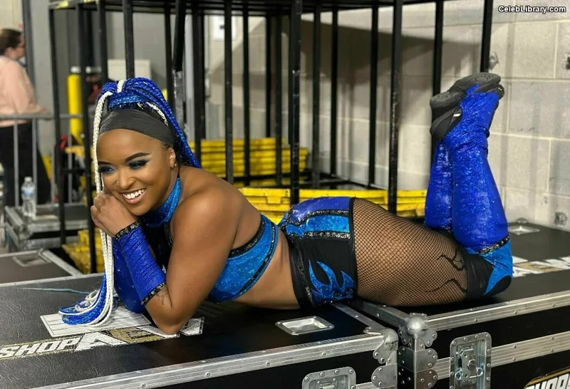 Kiera Hogan photo 22 of 458