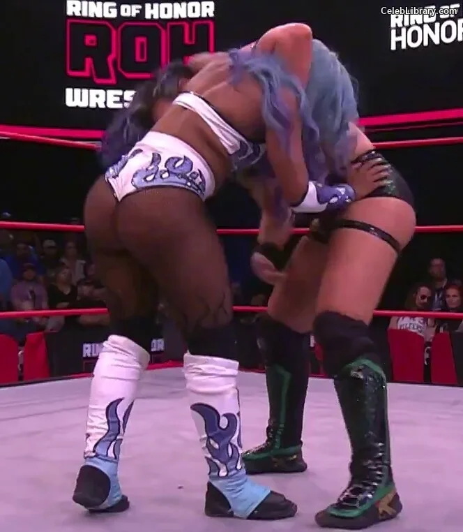 Kiera Hogan photo 22 of 458