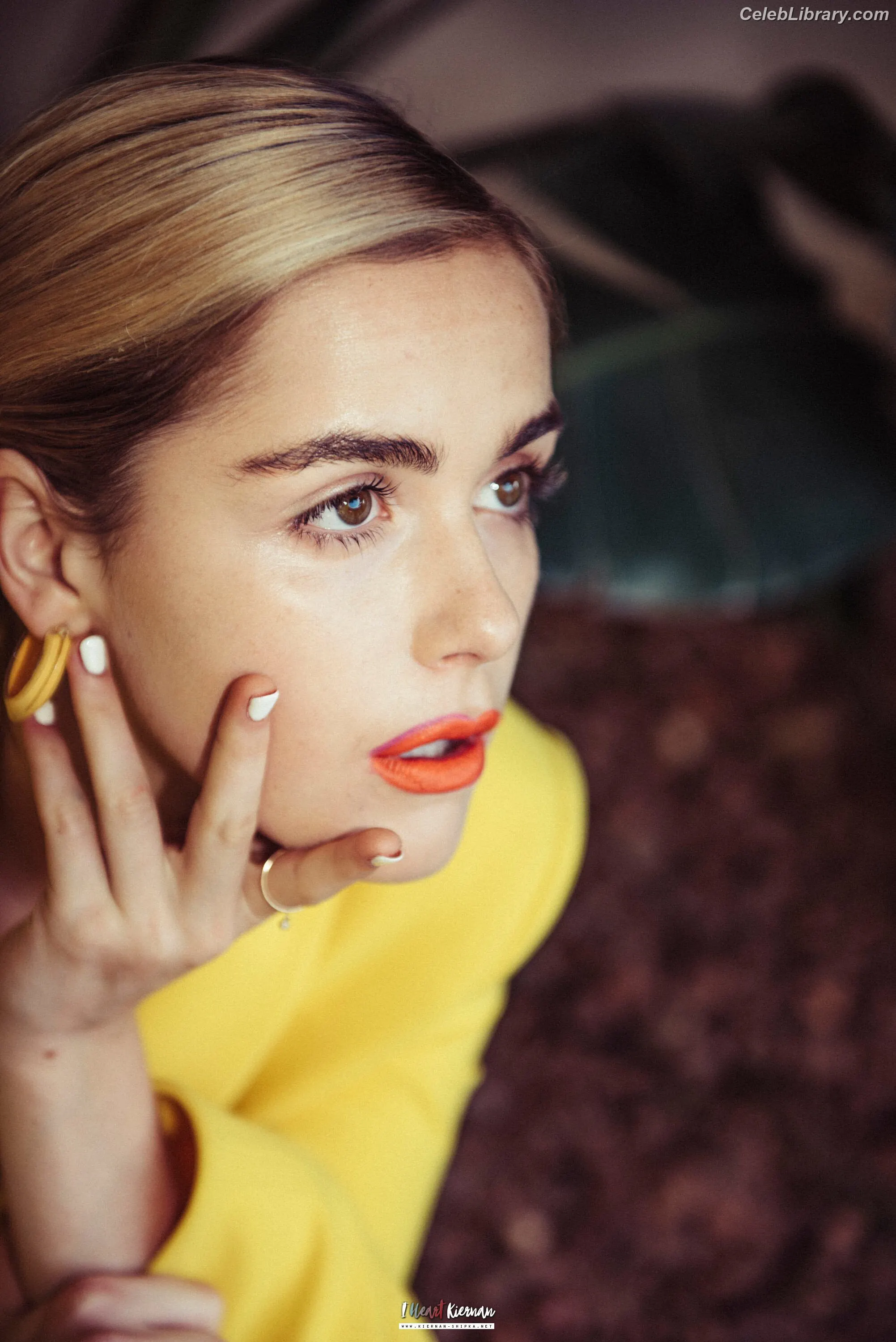 Kiernan Shipka photo 21 of 2600