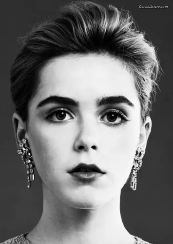 Kiernan Shipka photo 19 of 2600