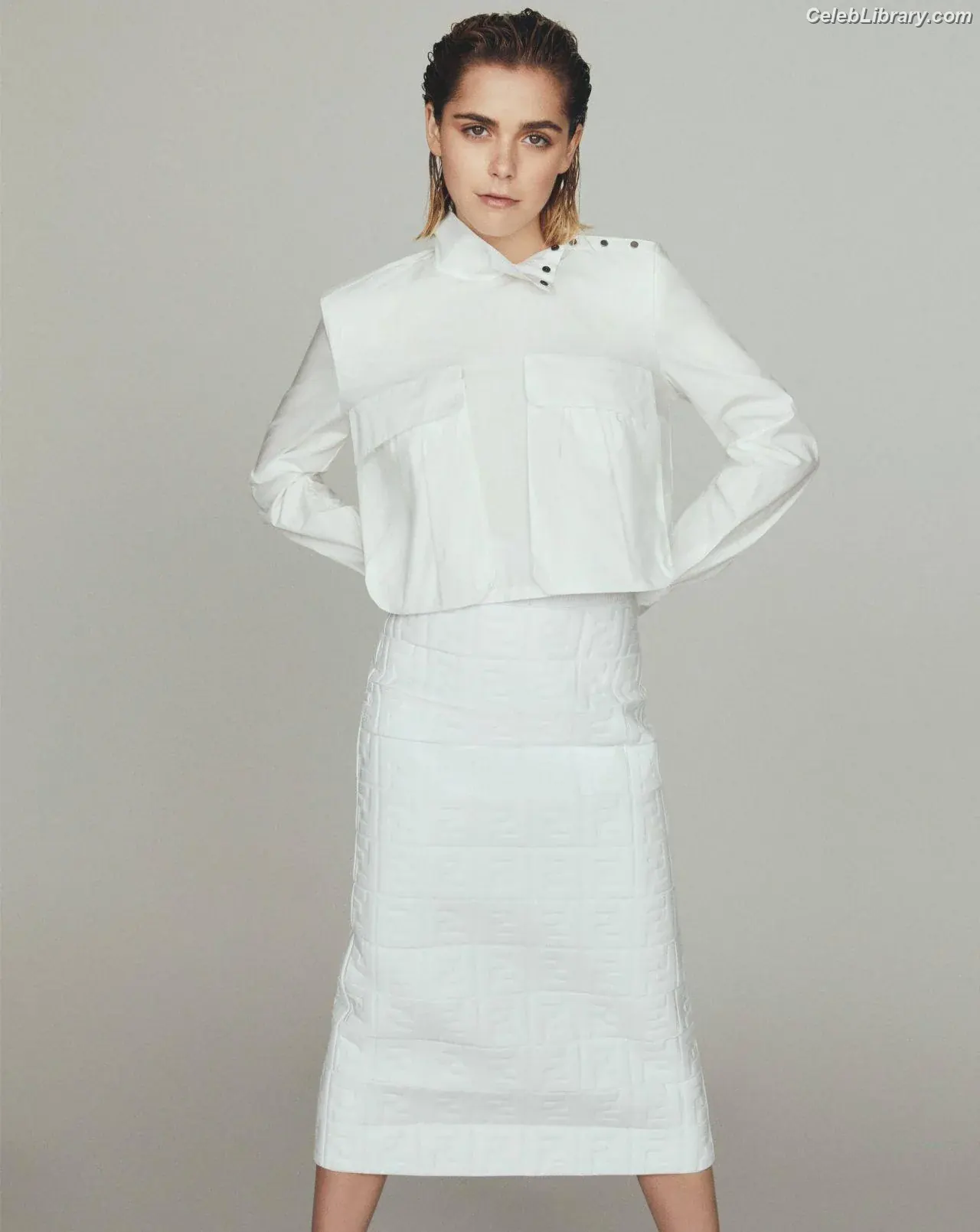 Kiernan Shipka photo 11 of 2600