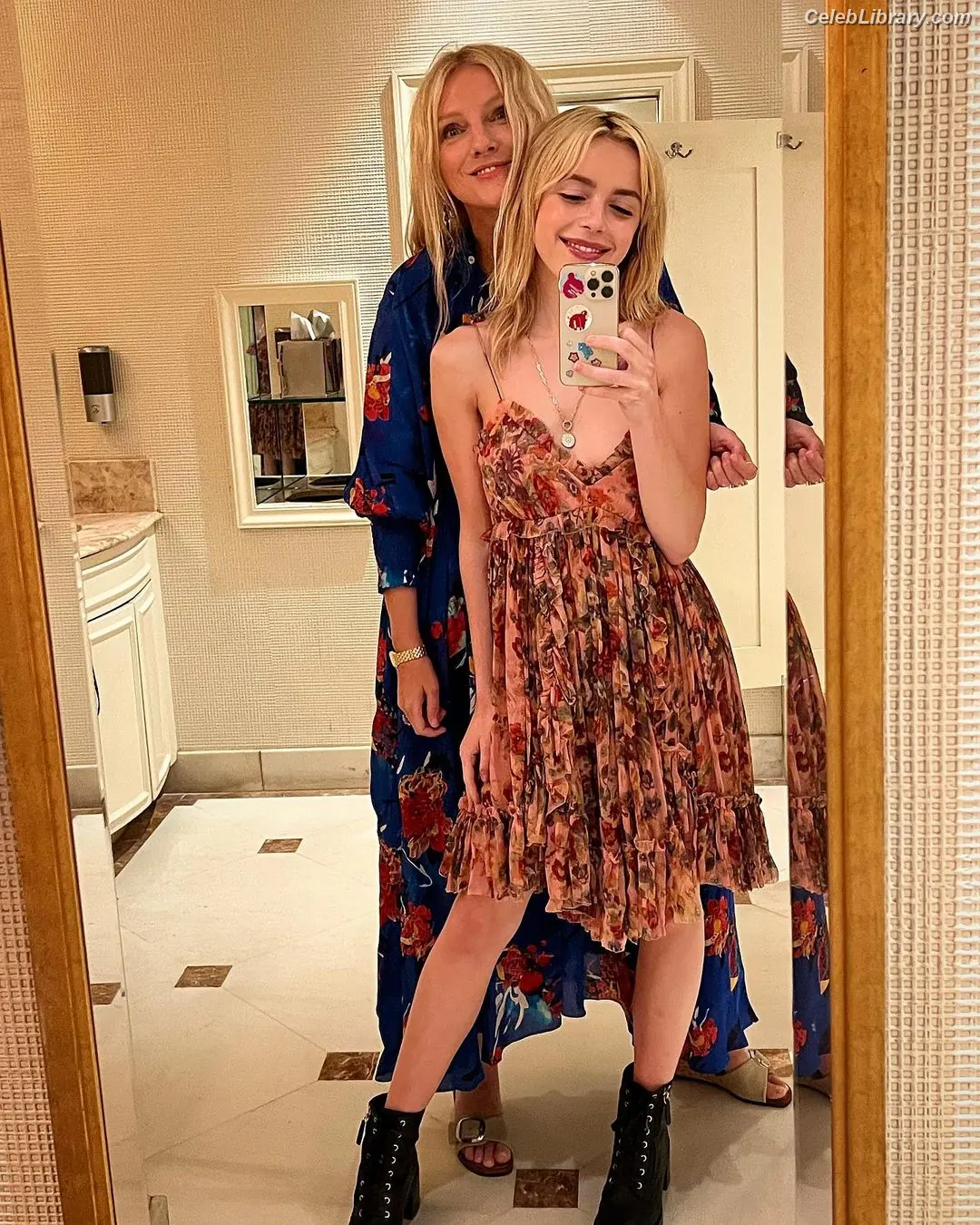 Kiernan Shipka photo 12 of 2600