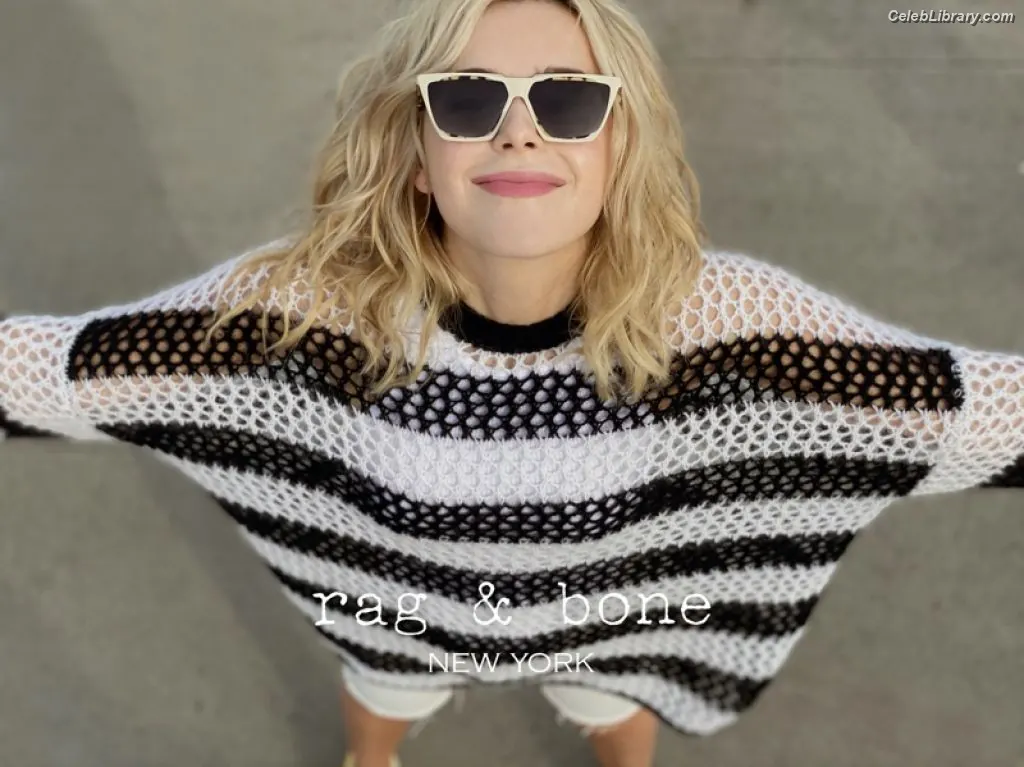 Kiernan Shipka photo 15 of 2600