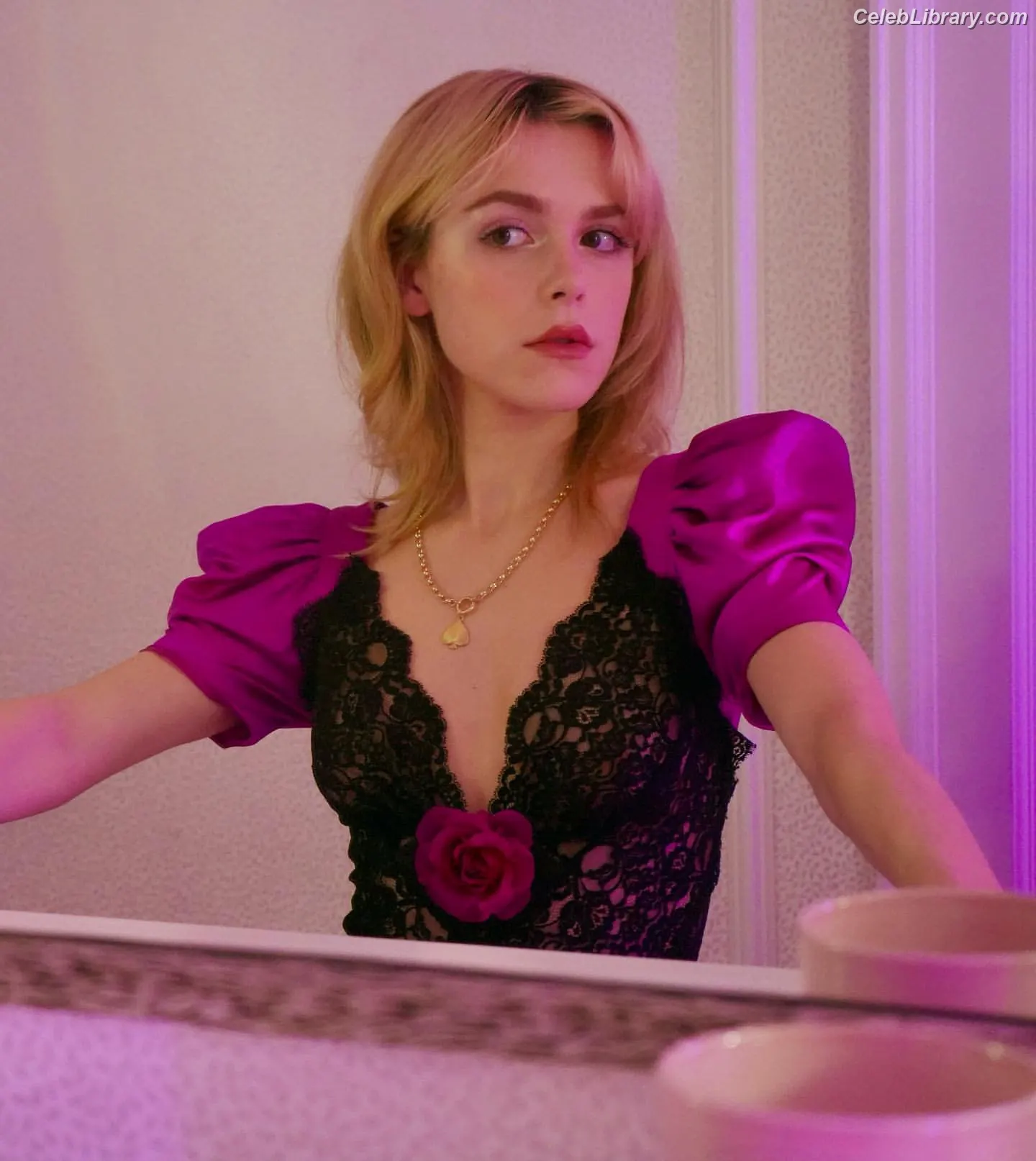 Kiernan Shipka photo 11 of 2600
