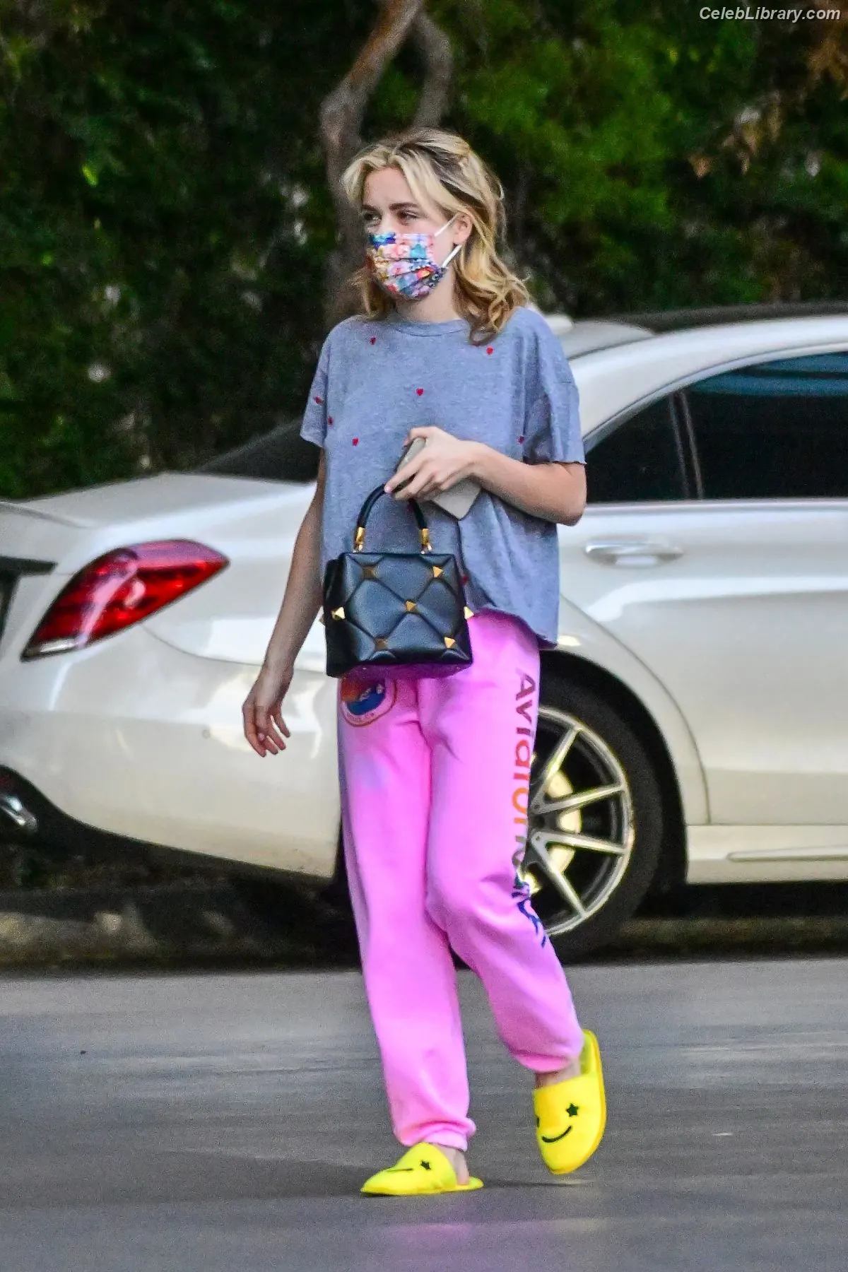 Kiernan Shipka photo 22 of 2600