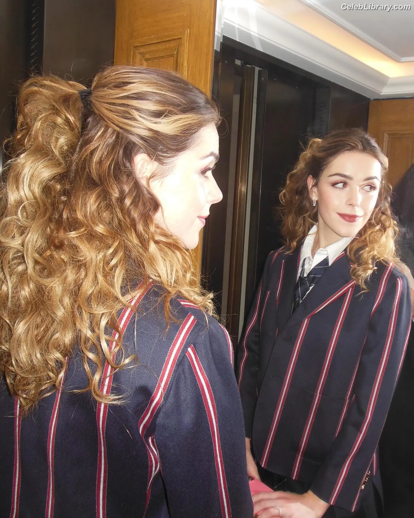 Kiernan Shipka photo 10 of 2600