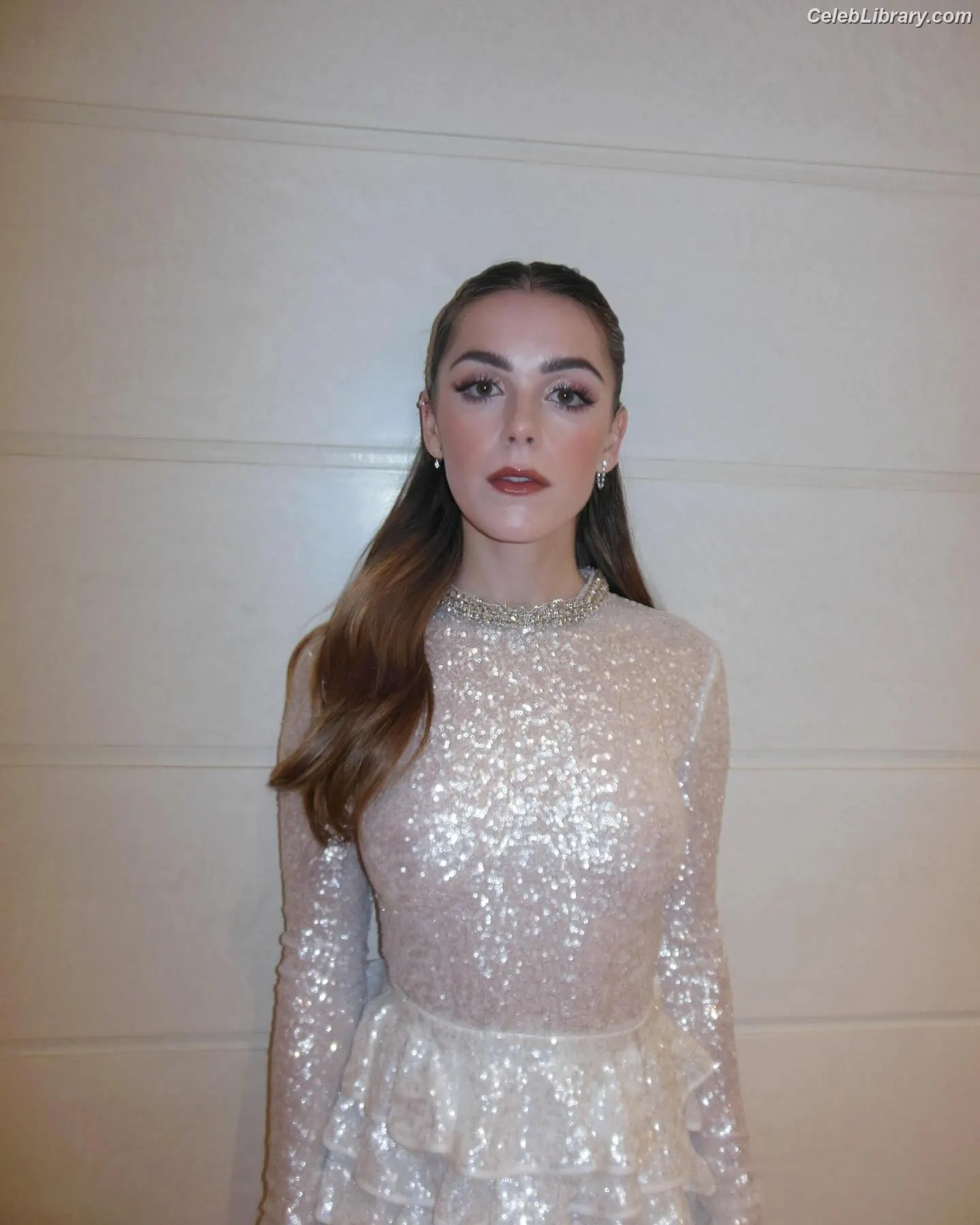 Kiernan Shipka photo 3 of 2600