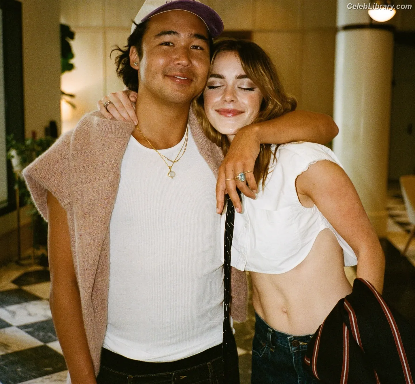 Kiernan Shipka photo 6 of 2600