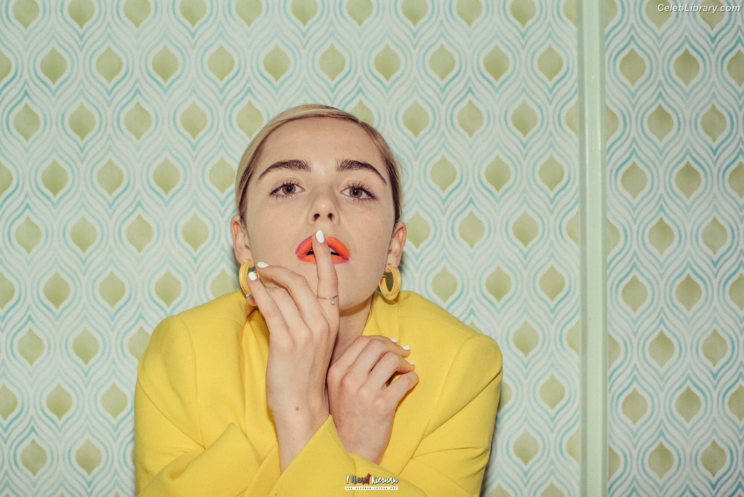 Kiernan Shipka photo 23 of 2600