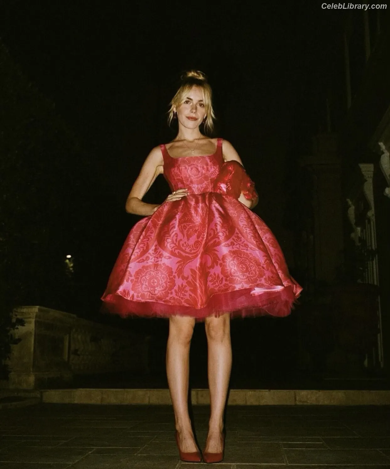 Kiernan Shipka photo 23 of 2600