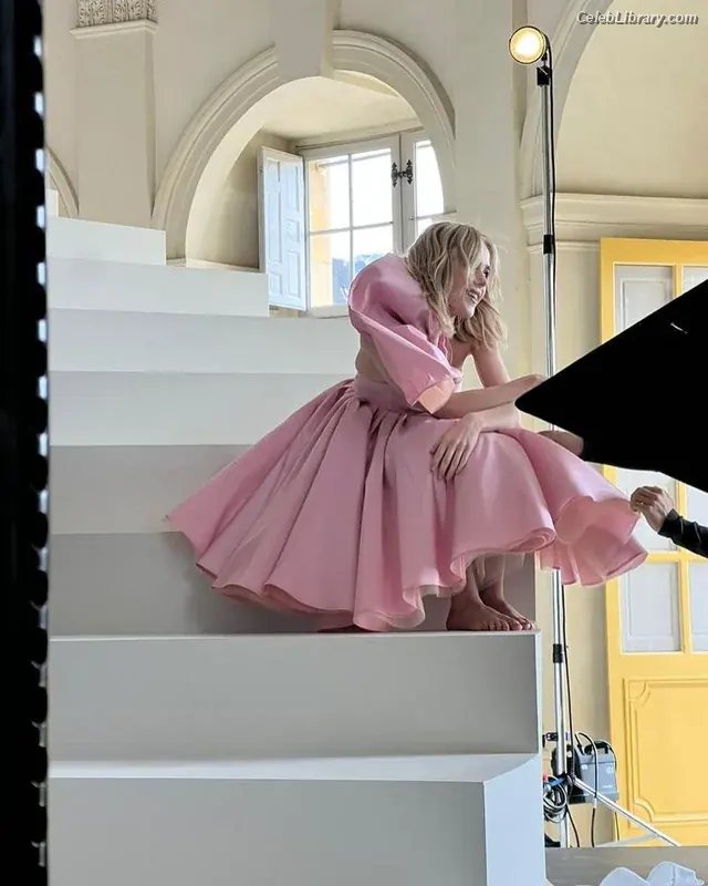 Kiernan Shipka photo 5 of 2600