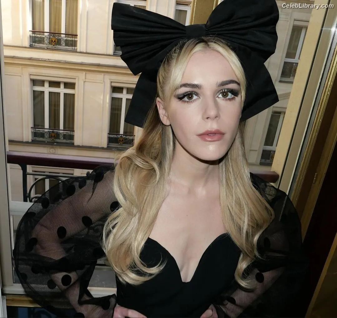 Kiernan Shipka photo 6 of 2600