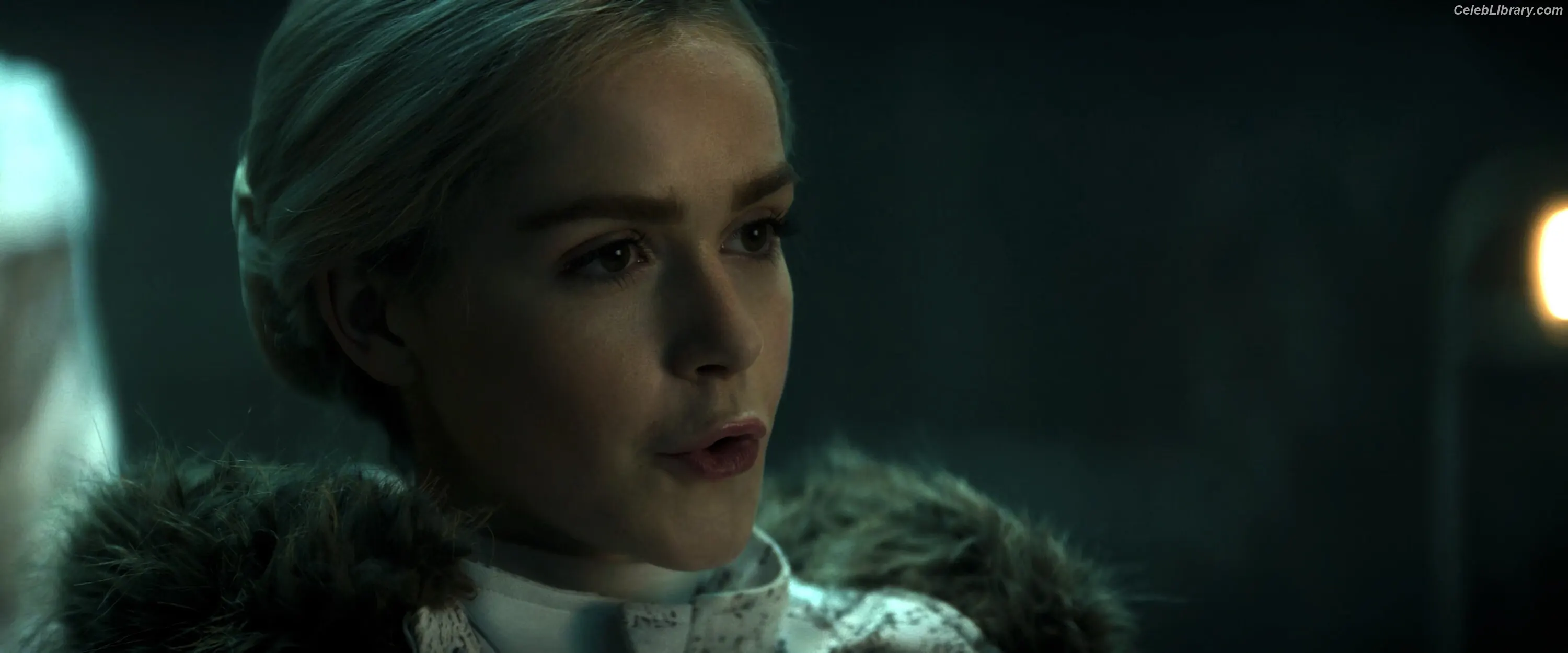 Kiernan Shipka photo 14 of 2600