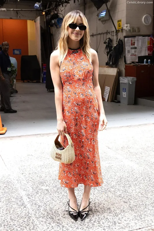 Kiernan Shipka photo 4 of 2601