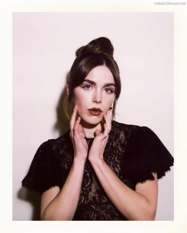 Kiernan Shipka photo 21 of 2601