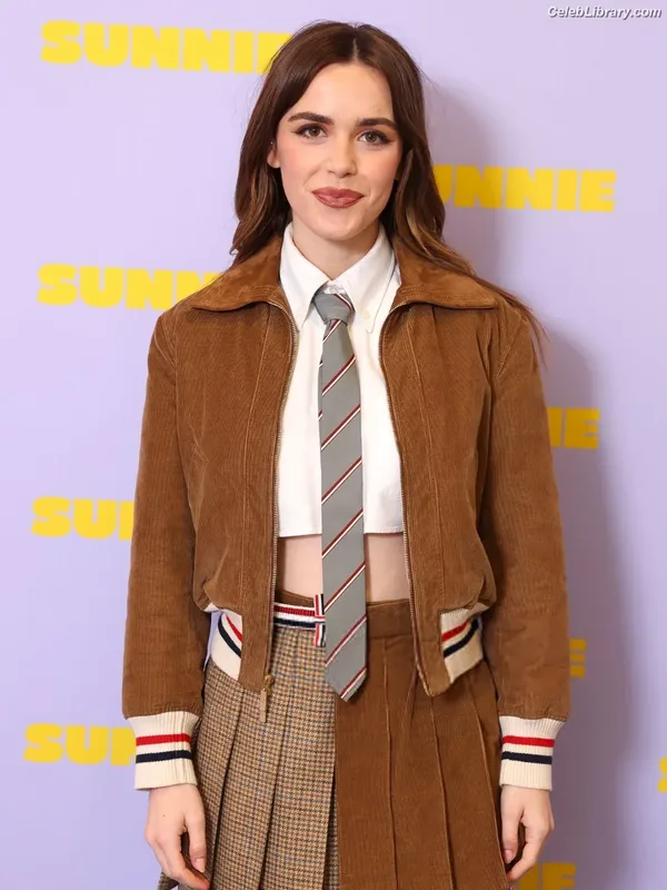 Kiernan Shipka photo 24 of 2601