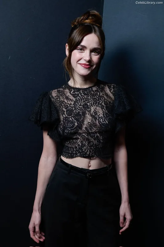 Kiernan Shipka photo 8 of 2601
