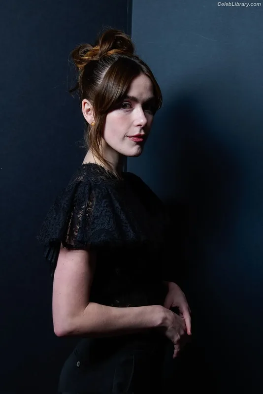 Kiernan Shipka photo 10 of 2601