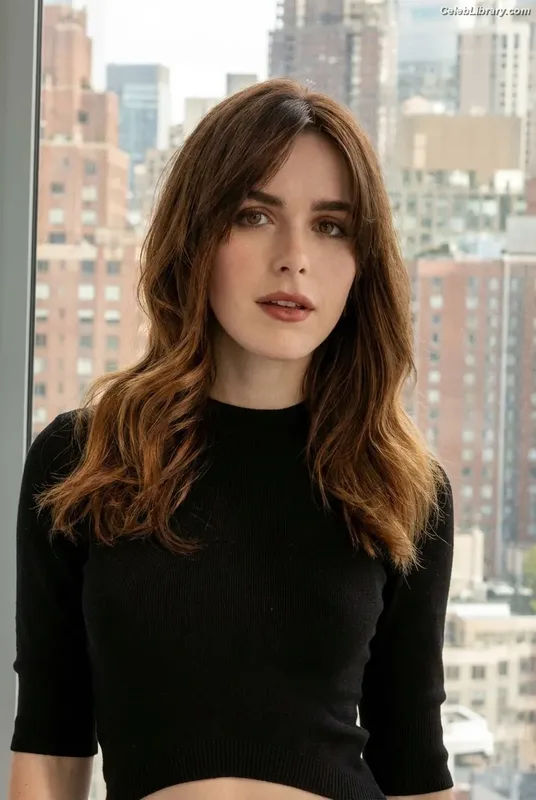 Kiernan Shipka photo 15 of 2601