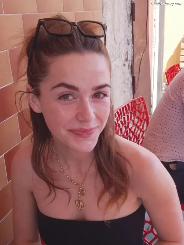 Kiernan Shipka photo 12 of 2601