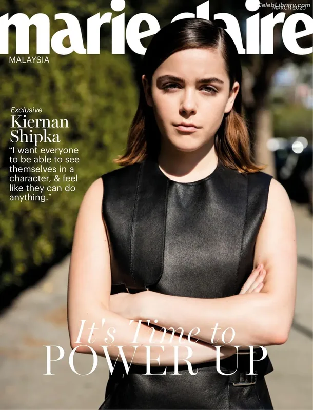 Kiernan Shipka photo 1 of 2601