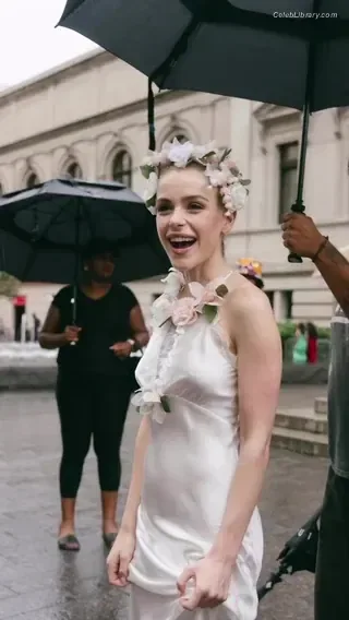 Kiernan Shipka photo 4 of 2601