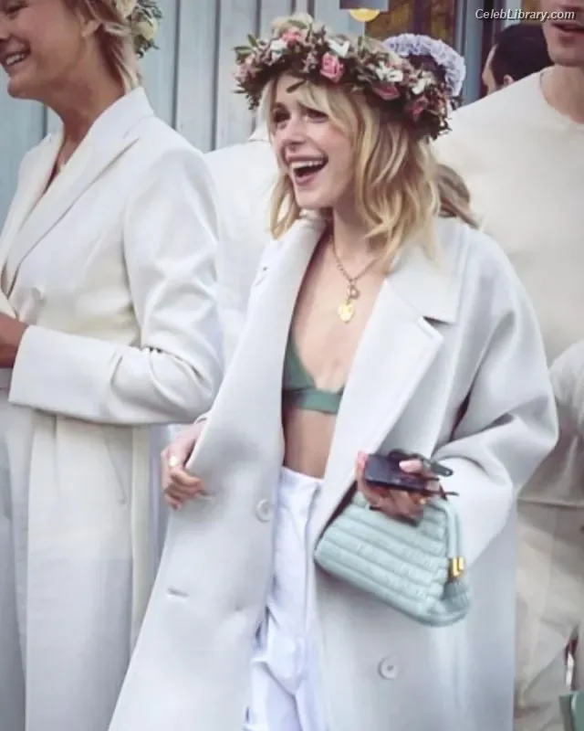 Kiernan Shipka photo 11 of 2601