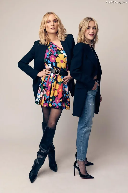 Kiernan Shipka photo 2 of 2601